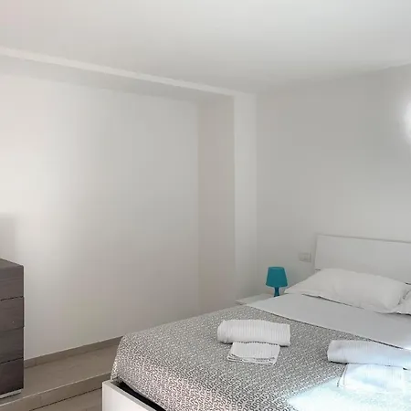 Ferienwohnung Fuer 6 Personen Ca 80 Qm In Levanto, Italienische Riviera Italienische Westkueste - B60742 *